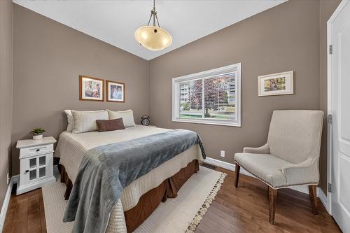 5075 Riverview Road, Fairmont Hot Springs, BC - Indoor Photo Showing Bedroom