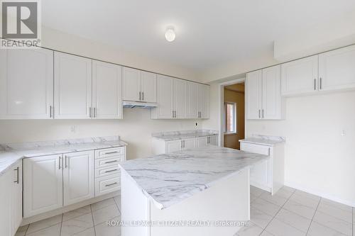 123 Cliff Thompson Crescent, Georgina, ON - Indoor Photo Showing Kitchen