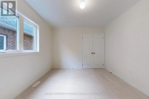 123 Cliff Thompson Crescent, Georgina, ON - Indoor Photo Showing Other Room