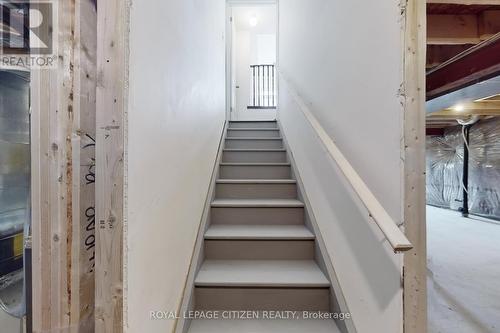 123 Cliff Thompson Crescent, Georgina, ON - Indoor Photo Showing Other Room