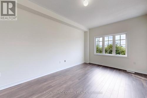 123 Cliff Thompson Crescent, Georgina, ON - Indoor Photo Showing Other Room