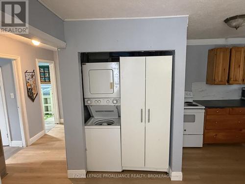 10 Potter Drive, Loyalist (Odessa), ON - Indoor Photo Showing Laundry Room