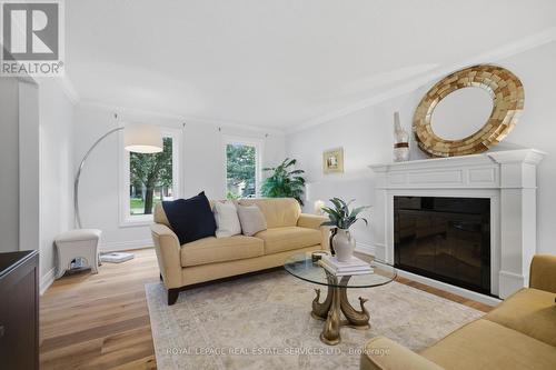 11 Regency Court, Oakville, ON - Indoor Photo Showing Living Room With Fireplace