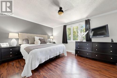 54 Dorothy Avenue, Georgina, ON - Indoor Photo Showing Bedroom