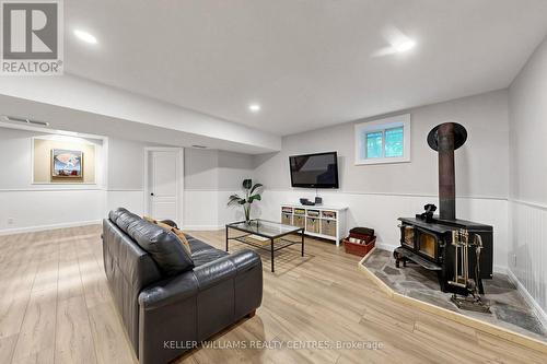 54 Dorothy Avenue, Georgina, ON - Indoor