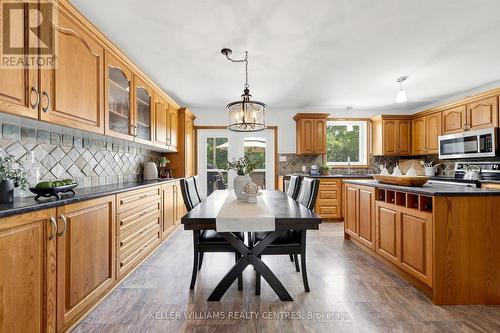 54 Dorothy Avenue, Georgina, ON - Indoor