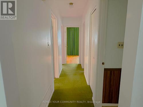 15 Resolution Crescent, Toronto, ON - Indoor Photo Showing Other Room