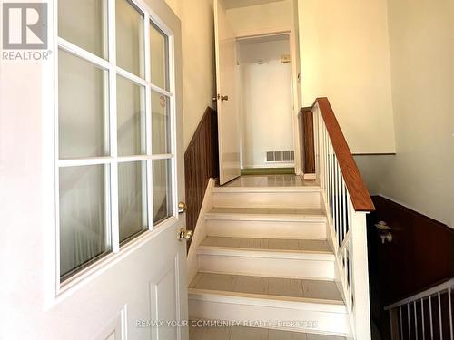 15 Resolution Crescent, Toronto, ON - Indoor Photo Showing Other Room