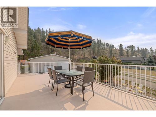 535 Curtis Road, Kelowna, BC - Outdoor With Exterior