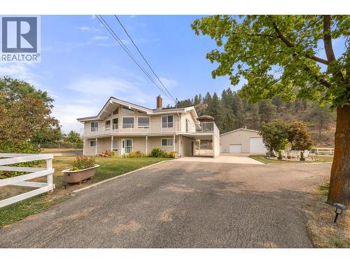 535 Curtis Road, Kelowna, BC - Outdoor With Facade