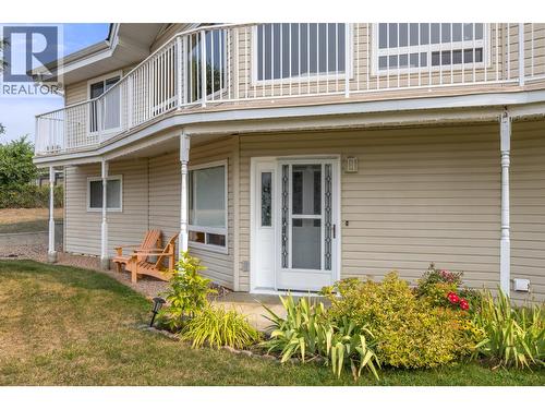535 Curtis Road, Kelowna, BC - Outdoor With Exterior