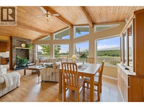 535 Curtis Road, Kelowna, BC - Indoor