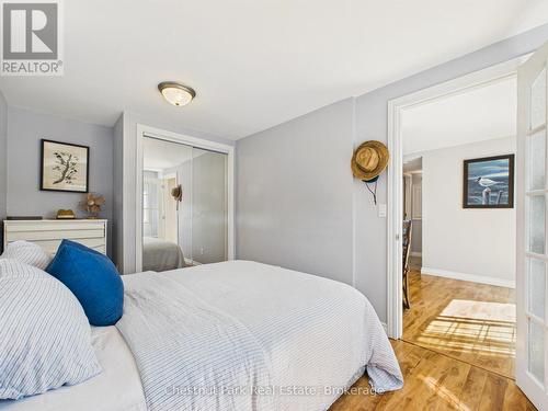 1014 Kelly Road, Lake Of Bays (Mclean), ON - Indoor Photo Showing Bedroom
