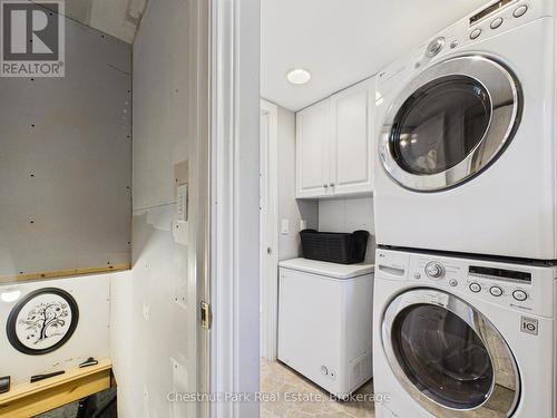 1014 Kelly Road, Lake Of Bays (Mclean), ON - Indoor Photo Showing Laundry Room