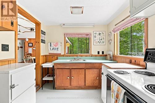 1075 Nanook Lane, Highlands East (Monmouth), ON - Indoor Photo Showing Kitchen