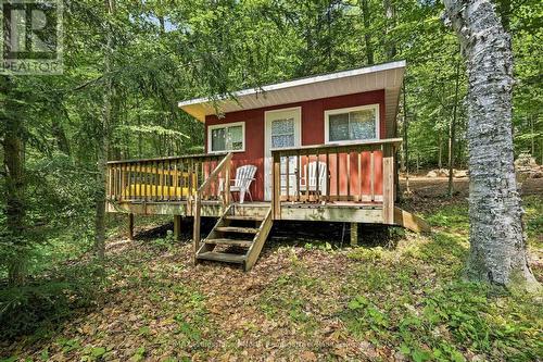1075 Nanook Lane, Highlands East (Monmouth), ON - Outdoor