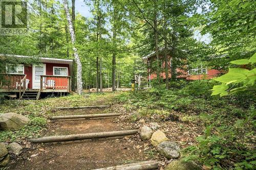 1075 Nanook Lane, Highlands East (Monmouth), ON - Outdoor