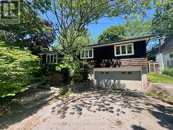 2063 WATERS EDGE DRIVE Oakville, ON L6L 1A3