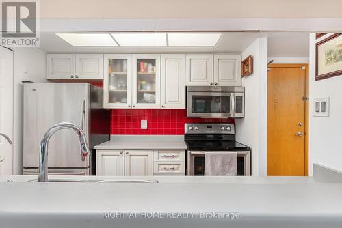 2306 - 77 Harbour Square, Toronto, ON -  Photo Showing Kitchen