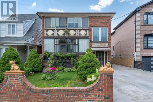 524 Silverthorn Avenue, Toronto, ON - Outdoor