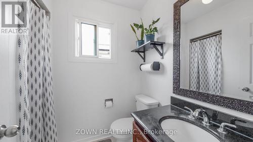 1542 Kirkrow Crescent, Mississauga, ON - Indoor Photo Showing Bathroom