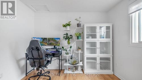 1542 Kirkrow Crescent, Mississauga, ON - Indoor