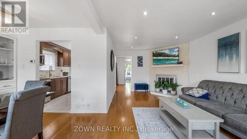 1542 Kirkrow Crescent, Mississauga, ON - Indoor