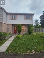 7 - 98 FALCONER DRIVE Mississauga, ON L5N 1Y2