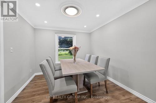 22 Fireside Drive, Hamilton, ON - Indoor Photo Showing Dining Room