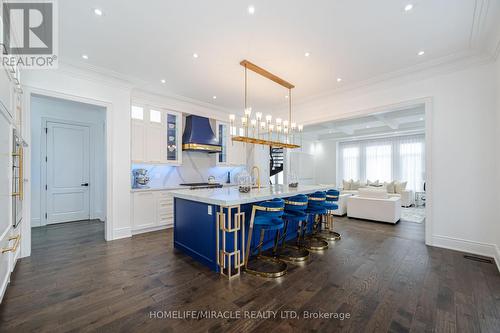 6 Stokes Drive, King, ON - Indoor Photo Showing Kitchen With Upgraded Kitchen