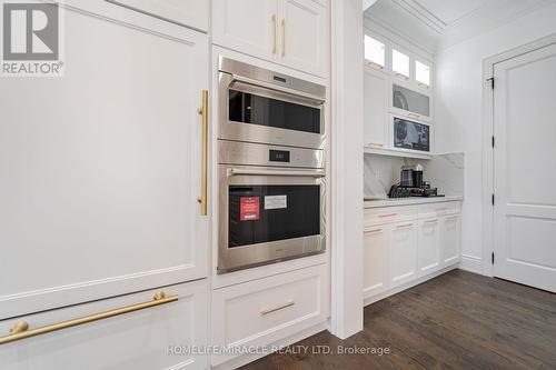 6 Stokes Drive, King, ON - Indoor Photo Showing Kitchen