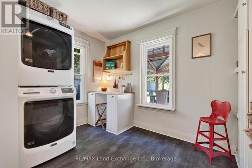 581 Queen Street, Kincardine, ON - Indoor Photo Showing Laundry Room