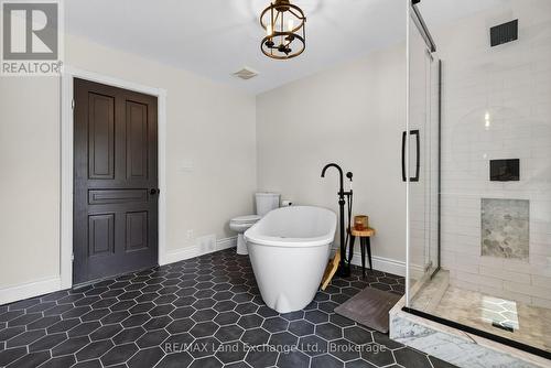 581 Queen Street, Kincardine, ON - Indoor Photo Showing Bathroom