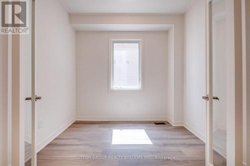 59 Hager Crek Terrace, Hamilton, ON - Indoor Photo Showing Other Room
