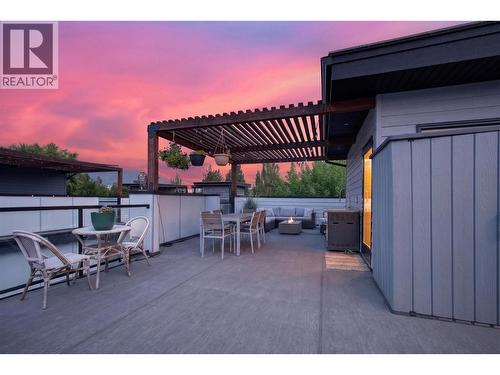 945 Borden Avenue Unit# 1, Kelowna, BC - Outdoor With Deck Patio Veranda With Exterior