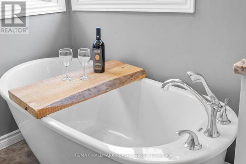 520 David Manchester Road, Ottawa, ON - Indoor Photo Showing Bathroom