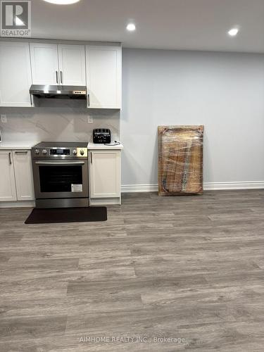 1442 Monaghan Circle, Mississauga, ON - Indoor Photo Showing Kitchen