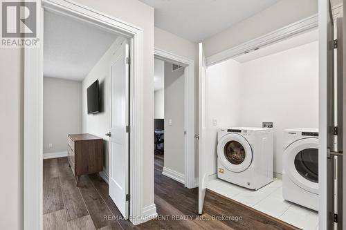 26 Granite Ridge Trail, Hamilton, ON - Indoor Photo Showing Laundry Room
