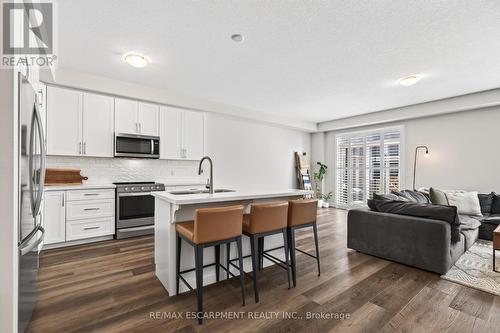 26 Granite Ridge Trail, Hamilton, ON - Indoor Photo Showing Kitchen