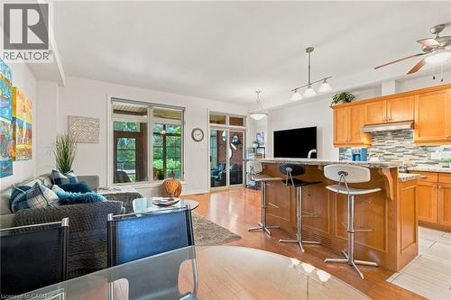 1069 Beach Boulevard, Hamilton, ON - Indoor