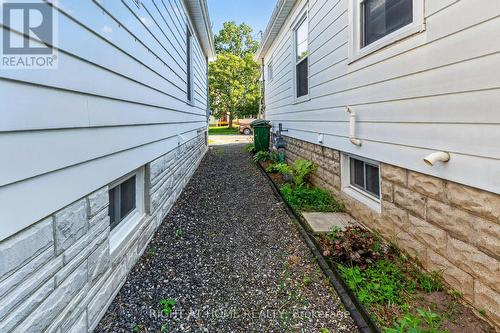 72 Maple Street, St. Thomas, ON - Outdoor With Exterior