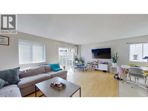 9703 93 Street, Fort St. John, BC - Indoor Photo Showing Living Room