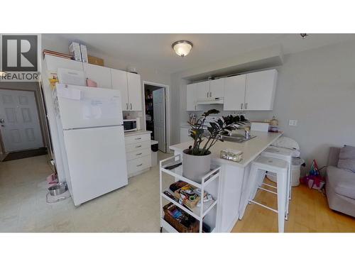 9703 93 Street, Fort St. John, BC - Indoor Photo Showing Kitchen