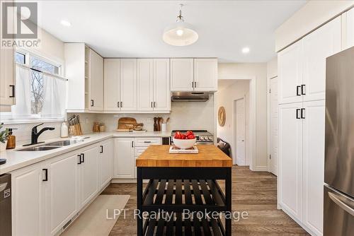 154 Beach Road, Georgina (Keswick North), ON - Indoor Photo Showing Kitchen With Double Sink