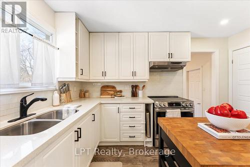 154 Beach Road, Georgina (Keswick North), ON - Indoor Photo Showing Kitchen With Double Sink