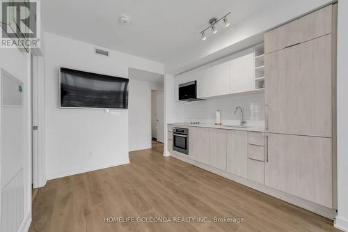 3110 - 2033 Kennedy Road, Toronto, ON - Indoor Photo Showing Kitchen