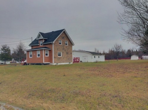 Front of Structure - 32 Av. Duret, Paspébiac, QC - Outdoor