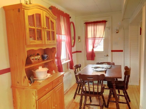 Dining Room - 32 Av. Duret, Paspébiac, QC - Indoor Photo Showing Dining Room