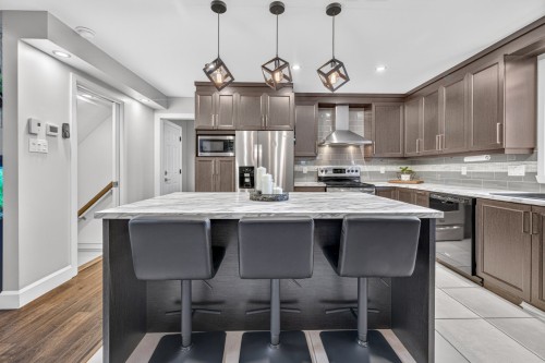 Kitchen - 16A  - 16B Route De Duchesnay, Sainte-Catherine-De-La-Jacques-Cartier, QC - Indoor Photo Showing Kitchen With Upgraded Kitchen