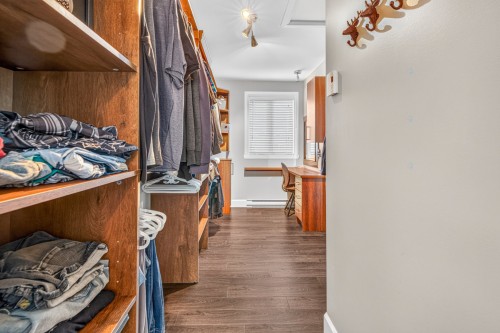 Closet - 16A  - 16B Route De Duchesnay, Sainte-Catherine-De-La-Jacques-Cartier, QC - Indoor